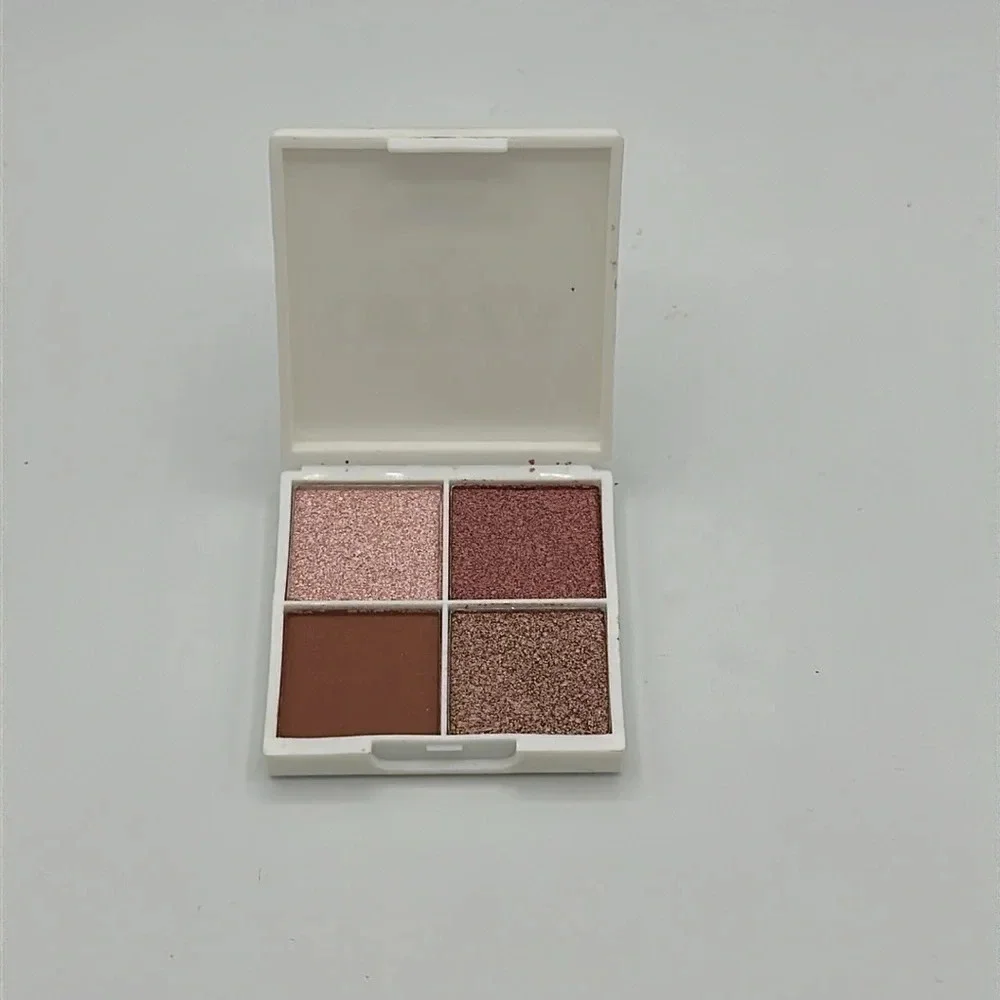 New Oryza Beauty nebula shimmer eyeshadow palette